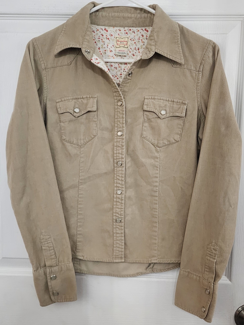 Unionbay tan corduroy western pearl snap shirt size M